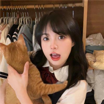 甜蜜寂寞女孩