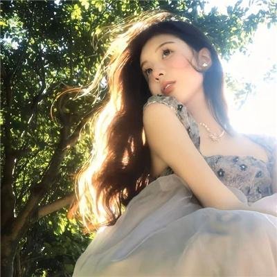 纸月亮